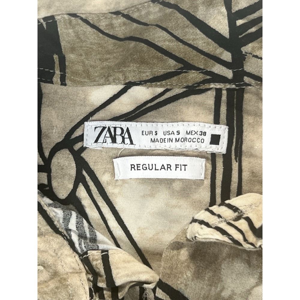 Zara Men's Geometric Print Regular‎ Fit Long Sleeve Sz Small Tan/Black Viscose - Picture 2 of 8